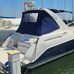 Úszó hotel Boat Speedboat O Thor