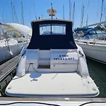 Boat Speedboat O Thor Hotel na wodzie Lizbona