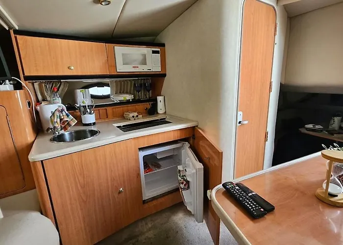 Boat Speedboat O Thor Bådhotel Lisboa