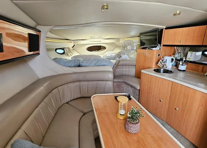 Boat Speedboat O Thor Lisboa