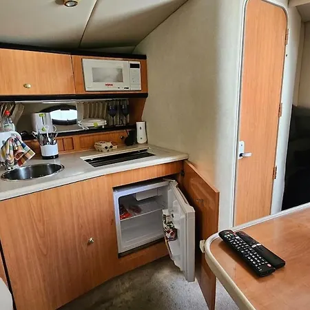 Boat Speedboat O Thor 보트호텔 리스본